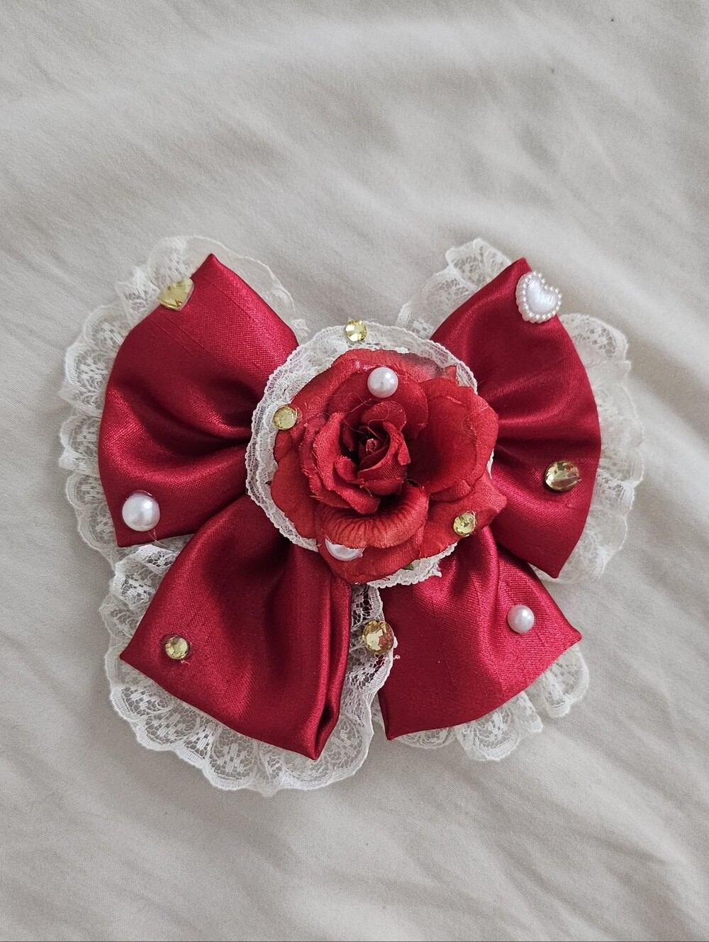 La Pafait Gyaru Lolita Red And White Rhinestone Bow With Lace Trim